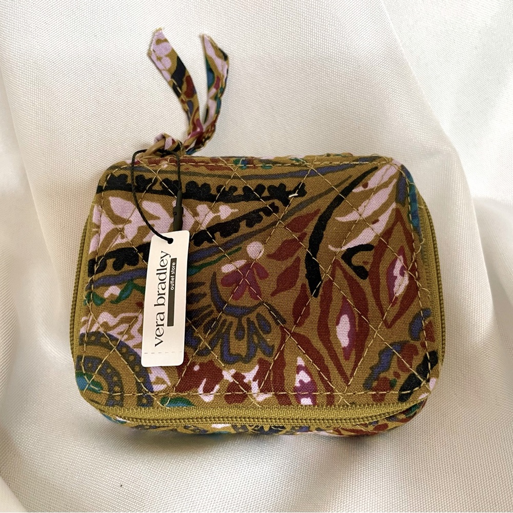 NWT Vera Bradley Travel Zip Case for 1 Week of Medicine Pill Box